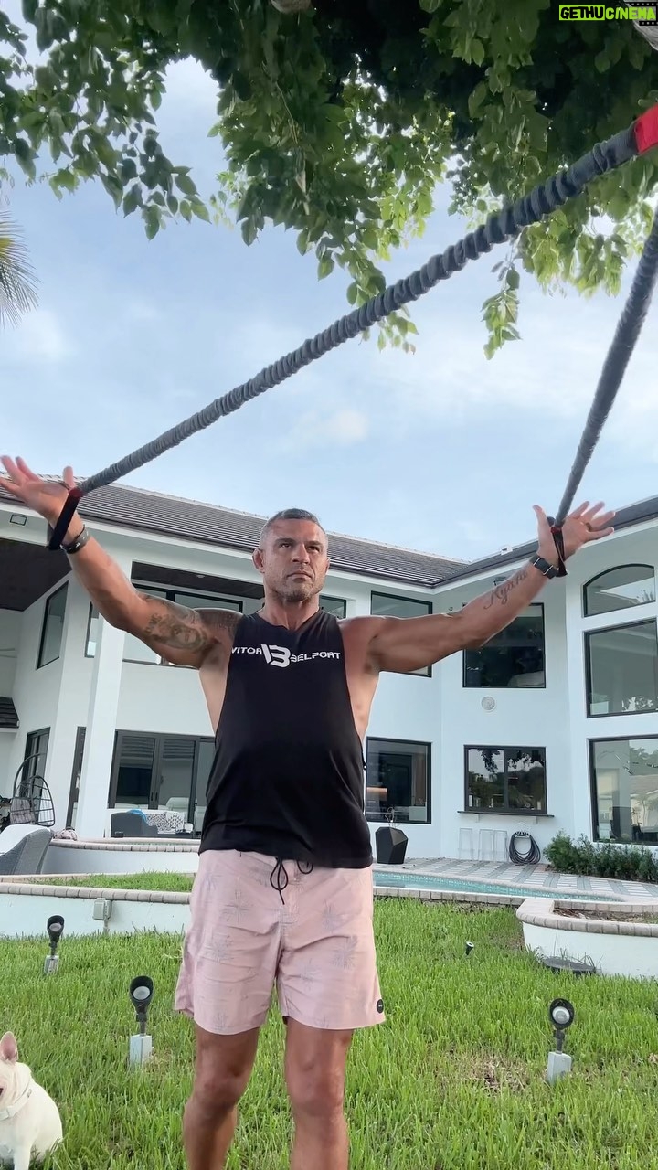 Vitor Belfort Instagram - Vem fazer esse treino que vai te tirar da zona de conforto e você vai ver que é mais capaz do que pensa. E que a mudança que você tanto busca ainda não chegou, porque não tem alimentado seu E.G.O com os pensamentos, com a mentalidade de um campeão. Preparado? Its time! Vem comigo clica no link da bio. // Come do this exercise that will take you out of your comfort zone and you'll see that you're more capable than you think. And that the change you're looking for hasn't arrived yet, because you haven't been feeding your E.G.O with the thoughts and the mindset of a champion. Ready? It's time! Come with me, click on the link in my bio. #lifestyle #ufc #fight # life #boxing #motivation #mylife