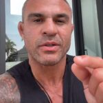 Vitor Belfort Instagram - Começamos mais um semana! E eu quero trazer essa reflexão para vocês! Qual tem sido a sua reação diante dos pecados que surgem na sua frente? Muitos são os caminhos e as possibilidades que vão surgir mas você sabe diferenciar o que vai te fazer bem e o que pode te levar para o caminho inverso a saúde, sucesso e bem estar? // We start another week! And I want to bring this reflexion to you! What has been your reaction to the sins that come up in front of you? There are many paths and possibilities that will arise, but do you know how to differentiate what will do you good and what can lead you down the opposite path of health, success and well-being?