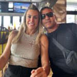 Vitor Belfort Instagram - Belfort family, antes e depois. Essa é nossa essência. Não só falar, mas viver a nossa verdade. Em tempos de internet existe muita falsa verdade, e a vida não cabe nos stories. E você? Tem vivido sua essência? // Belfort family, before and after. This is our essence. Not only to speak but to live our truth. In times of instagram, there is a lot of false truth, and life does not fit in the stories. And you? Have you been living your essence? #family #belfortfamily #mindset #lifestyle