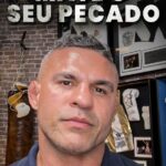 Vitor Belfort Instagram - O arrependimento opera um “abandono do pecado”. Este abandono é de todos os pecados (Isaías 55:7), se convertendo completamente a Deus (Atos 26:20). Como um navio que, indo a leste, muda de direção a oeste pelo vento, um homem que, inclinado ao inferno, é mudado de direção pelo vento contrário do Espírito que começa a soprar nele, mudando o seu curso em direção ao arrependimento e o faz navegar em direção ao céu. (Joel Beeke) Assista o vídeo completo no Canal do YouTube https://youtu.be/3df9ZiN6cdM?si=54hVPH_4QM9dmihX Repentance brings about a “turning away from sin.” This abandonment is of all sins (Isaiah 55:7), becoming completely converted to God (Acts 26:20). Like a ship that, going east, turns west by the wind, a man who, inclined towards hell, is changed direction by the contrary wind of the Spirit that begins to blow on him, changing his course towards repentance and the sails towards the sky. (Joel Beeke) #mateopecado #corraparaDeus #devocionaldiario #justiça #teologia #teologiareformada #Deus #Jesus #igreja