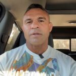 Vitor Belfort Instagram - Auto controle é uma virtude você precisa dominar sua própria mente para então dar o próximo passo, antes de agir e tomar sua decisão . Controle e discipline sua mente #autoconhecimento #autocontrole #controlesuamente #deus