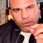 Vitor Belfort Instagram - A tentação, neste pequeno trecho eu compartilho com vocês o que é a tentação e mostro o que Jesus passou sendo tentado mas não pecando, a tentação ela não é pecado ela pode nos levar a queda ou nos amadurecer caso resistimos isso é apenas um trecho do vídeo completo que será postado amanhã no canal do YouTube fique ligado! Siga nosso canal no YouTube Vitor Belfort Oficial link na bio . #tentação #fujadopecado #jesuschrist #deus
