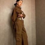 Vivian Hsu Instagram – 分享我在東京吃了一家剛開幕好好吃的燒肉+涮涮鍋

謝謝玲奈ちゃん
謝謝日本電視台 #行列のできる相談所

1/28（日）日本時間21:00-21:54播出
記得收看喔～

————————————————————

東京でオープンしたばっかりの美味しい焼肉+しゃぶしゃぶを食べたんだ。

玲奈ちゃんありがとう。
日テレ #行列のできる相談所 ありがとう。

1/28（日）21:00-21:54放送予定なので、お見逃しなく〜

#市來玲奈 #士士

@lounes_chen 
@shintsaimakeup 

還有啊，我開了X和line！請追蹤哦～
そして、公式Xと公式LINEアカウントもあるので、ぜひフォローして下さいね！

公式X
https://twitter.com/IronV_official

公式LINEアカウント
https://liff.line.me/1645278921-kWRPP32q/?accountId=vivianhsu