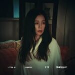 Vivian Hsu Instagram - 170K🩵謝謝你們都有在聽 記得去MV留言 #把心事留在這裡 我會親自留言或拍攝成影片回覆你們 【不愛自己現在的樣子】 詞：徐若瑄 Vivian Hsu 曲：江承柏 Ray Jiang 製作人：陳建瑋 Jacky Chen @jackychenmusic  聽著一首歌 把心事留在這裡 懂我的人能不能是你 好無力 好可惜 好擁擠 好多不快樂都變得身不由己   淡淡的表情 也都得用盡力氣 我知道相愛也不容易 揮不去 回不去 會嘆息 讓我開始否定自己的人 是你    一直說愛我的人 一次次傷得我更深 一道道留下的疤痕 你怎麼忘了有多疼 我真的不愛自己 現在的樣子 用沈默說話的人    一點點累積 那些瑣碎的事情 碎得我們都無能為力 安靜了 願意了 相信了 愛到最後是等誰開口說 不愛了    一直說愛我的人 一次次傷得我更深 一道道留下的疤痕 你怎麼 忘了有多疼 我真的不愛自己 現在的樣子 假裝堅定 努力拼湊幸福的樣子    Oh~ 忘了有多疼 我是我 你還是你 都做回自己 不必微笑 努力拼湊 我們的樣子    一直說愛我的人 一次次傷得我更深 一道道留下的疤痕 你怎麼忘了有多疼 時間不等人 愛 它無所不能 我們的明天 各自 好好的