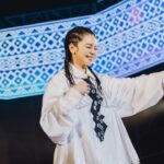 Vivian Hsu Instagram – 謝謝昨晚陪我到最後的你們

不能相見的日子 讓熟悉的音樂陪著你們
明年再帶著新專輯唱給你們聽

謝謝我的翅膀們/私の翼の皆さんありがとう。
原民會/原住民族委員會 @taiwan.pasiwali 
#2023台東PASIWALI

Band leader & guitar Jacob @jacobnjl
Guitar 張樂 @chle_caleb
Drum 老王 @uanshuo
Bass UG @uganalog
Keyboard Jeff @jazzlifelu
Monitor 小張哥

@shintsaimakeup
@lounes_chen 
@bbl._.412 
@eda_fashion_studio 
@ginnylu 
@hungchiao_wu

@justinxx_official
@2020EYEhaus  #DIOReyewear
@tastboutique
@Hanshsu_official

昨夜最後まで一緒に居てくれた皆さんありがとう〜
会えない日々には、懐かしい曲で皆さんに付き添う。
来年新しいアルバムの曲を歌うね。