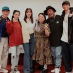 Vivian Hsu Instagram – 剛在山上部落拍完一部電影

【怎麼可能我家的祖先是你家的鬼】
【Oh my ghost, oh my god !】
也恭喜導演獲「優良電影劇本優等獎」

山區裏拍攝雖艱難，大家都平安🙏🏻辛苦了
很特別的一個題材，很開心參與，我們殺青了‼️
好期待看到成片🤍

#導演蘇達 @suta.artist
#黃瀞怡小薰 @estherxun
#撒基努 @sakinu_sa
#渡邊直美 @watanabenaomi703
#劉以豪 @ryu19860812
#怎麼可能我家的祖先是你家的鬼
@ohmyghost_ohmygod

山の中の集落で映画を撮りました。
【Oh my ghost! Oh my god!】
まずは、この映画の監督が書いた他の作品が「良質映画脚本優等賞」を受賞したことにおめでとう。

山の中の撮影はとても大変だけど、みんなが無事で何よりです。とても特別な題材だからみんなお疲れ様〜
この作品に参加できて嬉しいです。オールアップだよ‼️完成版観るのが楽しみ🤍