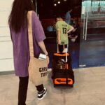 Vivian Hsu Instagram – 日常

愛運動的男孩很帥
會提自己球具更帥

#inlinefloorball

日常。

スポーツが好きな男の子はとても格好良い。
自分のスポーツ道具を自分で持つ男の子がもっと格好良い。