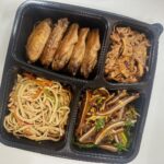 Vivian Hsu Instagram – 可以在新加坡吃到道地的台灣牛肉麵&滷味！實在太幸福了！謝謝Katy姐👍

愛吃牛肉麵的朋友們快去訂
宅配送到家！還有滷味(滑進去看)
遠在他鄉的朋友們，很懷念吧？

我竟然忘了放牛肉麵的靈魂：酸菜(第二張)

#吳家私房牛肉麵 #Katy姊

シンガポールで本格的な台湾牛肉麺を食べれて本当に嬉しすぎ。Katy姉さんありがとう👍

牛肉麺が好きな皆さん、早く予約してね。
滷味もあるよ！！

@michellehojuyun