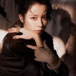 Vivian Hsu Instagram – 難得的雙封面

上一則、這一則，你們喜歡哪一個封面呢？

滅多にないダブル表紙、どちらが好きですか？

#PRESTIGE_COVERSTAR 
8月號封面人物/8月号表紙

PRODUCTION/WORD @plastic_mick
STYLING @ailing_tsai
STYLING ASSISTANCE @wei__1015 
PHOTOGRAPHY @mr.triangle 
VIDEOGRAPHY @iamryanwen
MAKE UP @jenny_lin_0418
HAIR @lounes_Chen

@prestigetaiwan
@cartier @isabelMarant @selfportraittaiwan @tun_grp 

#COVERSTAR  #徐若瑄 #VivianHsu #AUGUST #COVER #封面人物 #PRESTIGETAIWAN #PrestigeCover #PrestigeTW