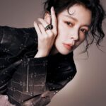Vivian Hsu Instagram – 馬不停蹄的8月

#PRESTIGE_COVERSTAR 8月號封面人物/8月号表紙

「每次只要站在台上聽到你們大聲合唱自己寫的歌時，都會止不住感動的情緒，覺得當初在某角落裡寫出的心情，能和這麼多人有共鳴、用音樂這樣的方式陪伴著彼此，很幸運。」

所以，你們覺得VIVILAND巡演的下一站
應該先去哪裏呢？

一息も入れられない忙しい８月。

「ステージで自分が書いてる曲を皆さんが大きな声で合唱するのを聴いて、いつも堪らなく感動してしまう。あの時にどっかの隅っこで書いた心境がこんなに沢山の人たちと共鳴できて、音楽で皆さんに寄り添うことができるのはとても幸運なことだと思う。」

だから、
VIVILANDツアーは次にどこに行ったほうがいいと思う？

PRODUCTION/WORD @plastic_mick
STYLING @ailing_tsai
STYLING ASSISTANCE @wei__1015 
PHOTOGRAPHY: @mr.triangle 
VIDEOGRAPHY @iamryanwen
MAKE UP @jenny_lin_0418
HAIR @lounes_Chen

@cartier @isabelMarant @selfportraittaiwan @tun_grp @prestigetaiwan 
#COVERSTAR  #徐若瑄 #VivianHsu #AUGUST #COVER #封面人物 #PRESTIGETAIWAN #PrestigeCover #PrestigeTW