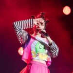 Vivian Hsu Instagram - 謝謝高雄啤酒節 謝謝昨晚你們和我一起大聲唱跳 感恩我們都平安、健康 後會有期 #汗如雨下 接到我墨鏡的人，請好好愛護它🖤 高雄ビールロックフェスありがとう！ 昨夜私と一緒に大声で歌って踊ってくれた皆さんありがとう！ お互い何事もなく健康で居ることに感謝です。 またね。#汗びしょ 私のサングラスをゲットした人、ちゃんと大切にしてあげてね。 Band leader & guitar Jacob @jacobnjl Guitar Theo @sonicart77 Drum 老王 @uanshuo Bass UG @uganalog Keyboard Jeff @jazzlifelu 👗@eda_fashion_studio 💇🏻‍♀️ @lounes_chen 💄@jenny_lin_0418 🕶️ @2020eyehaus 👟@article_no #articleno @Hanshsu_official @beerrockfest 2023 7-ELEVEN高雄啤酒音樂節 還有2天，你們開心的玩啊！注意安全
