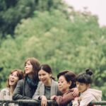 Vivian Hsu Instagram - 這部算是近期的 我會活到老演到老 各個不同年齡層的女人 都有她的人生難題 她的美 猜一部電影(猜不出來要罰三杯了) Guess a movie 很感恩能監製和參演這部戲 我愛你們 前にアップしたものと比べるとこの作品は最近のもの。 生きていく限り演じ続けます。 違う年齢層の女性はそれぞれの人生課題と美しさがある。 映画名を当ててみて（当てられなかったら駆けつけ三杯が待ってるよ） この作品にエグゼクティブプロデューサーと役者として参加できてとても感謝です。 愛してる。