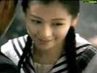 Vivian Hsu Instagram - 這部從高中演到中年 等著心愛的人,ㄧ輩子到老 我的老年由歸亞蕾姊飾演 猜一部電影 映画名を当ててみて。 Guess a movie #陳坤 #李冰冰 #歸亞蕾 #楊貴媚 この作品では高校生から中年まで演じて、その後の老年期は歸亞蕾姉さんにバトンタッチしました。 恋人と別れさせられたけど、その後の人生は一筋に恋人を待ち続けていた。 #チェン・クン #リー・ビンビン #グェイ・ヤーレイ #ヤン・クイメイ