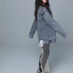 Vivian Hsu Instagram - 第一次擔任日文語音導覽員！ 花了2個多小時錄製完成 在錄製的過程，也學習了很多。 「唱 我們的歌 流行音樂故事展」 是全台首創主動式推播語音導覽設備的展覽！ 今天2/1起上線！ 不同的音樂人帶我們從不同的角度更深度的認識了流行音樂、地下樂團等，華文世界、文化品味串連著各時代的音樂作品，音樂也記錄不同世代的世界觀，從小我到大我，每一代人心裡 都有屬於自己的歌，在那裡，保管著時代的記憶，也有不老的青春。 可能要去很多趟，才能細細的品味 ————————————————— 展覧会の日本語音声ガイドのナレーターを務めるのは初めて！頑張りました。 「唱 我們的歌 流行音樂故事展」 各時代中華圏の大衆音楽やインディーズ音楽が時代ごとの世界観を記録し、世代を繋がっている。 どんな世代でも“自分の曲”がある。この展覧会に時代の記憶と青春が保存されてる。 ゆっくりと味わうため、何回も行かないといけないかもね。 @taipei_music_center #唱我們的歌流行音樂故事展 #臺北流行音樂中心 #北流 #台北ミュージックセンター 🎟 展覽日期（日程）｜2021/9/18-2026/9/20 🎟 展覽地點（場所）｜臺北流行音樂中心 文化館 🎟 營業時間（営業時間）｜每日10:00-18:00、最後入場時間16:30 🎟 注意事項｜周一、除夕、初一休館（月曜日、大晦日、元旦は休館日） 🎟 售票網址（チケット）｜https://bit.ly/43f42Ik