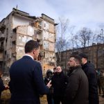 Volodymyr Zelenskyy Instagram - З початку повномасштабного російського вторгнення у Харкові зруйновано понад 20 тисяч будівель. Школи, університети, будинки, дитячі садочки та церкви. Місто понівечене російськими обстрілами, але точно нескорене. Ми працюємо з партнерами, щоб дати більше захисту людям, місту та регіону. З Прем’єр-міністром Нідерландів @minpres оглянули будівлі, пошкоджені внаслідок російських обстрілів Харкова, та вшанували пам’ять дітей, які загинули через агресію Росії. Дякую всім, хто працює, відновлює зруйноване, рятує, допомагає людям, які постраждали від ворожих обстрілів. Світла пам’ять усім, чиї життя забрав російський терор. ____ Since the beginning of the full-scale Russian invasion, more than 20,000 buildings have been destroyed in Kharkiv. Schools, universities, residential houses, kindergartens, and churches. Russian shelling has inflicted devastation upon the city, but Kharkiv remains invincible. We are working with partners to bring more protection to the people, the city, and the region. Together with Dutch @minpres Mark Rutte, we saw the buildings damaged by Russian shelling and honored the memory of children killed by Russian aggression. I thank everyone who works, restores the destroyed, rescues, and helps people affected by enemy shelling. May the memory of all those whose lives have been taken by Russian terror be blessed.