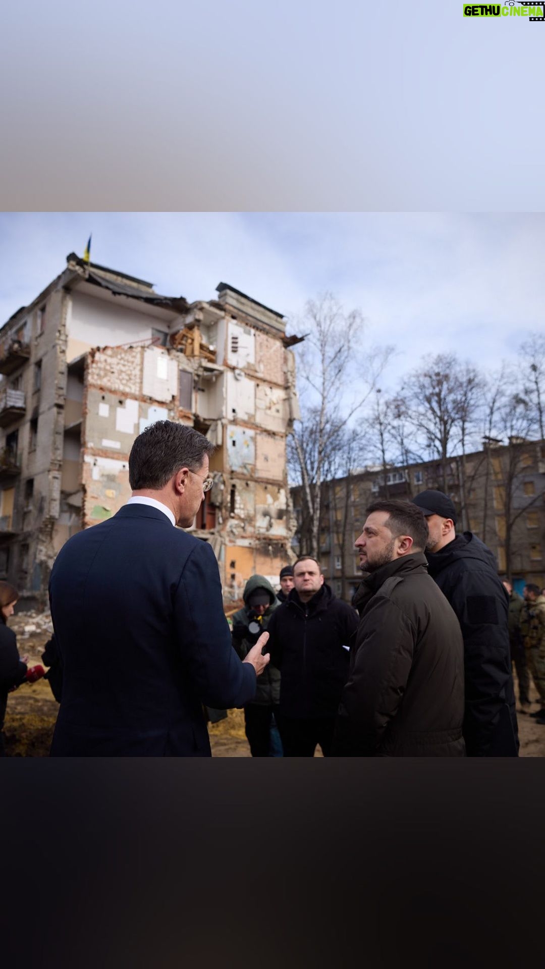Volodymyr Zelenskyy Instagram - З початку повномасштабного російського вторгнення у Харкові зруйновано понад 20 тисяч будівель. Школи, університети, будинки, дитячі садочки та церкви. Місто понівечене російськими обстрілами, але точно нескорене. Ми працюємо з партнерами, щоб дати більше захисту людям, місту та регіону. З Прем’єр-міністром Нідерландів @minpres оглянули будівлі, пошкоджені внаслідок російських обстрілів Харкова, та вшанували пам’ять дітей, які загинули через агресію Росії. Дякую всім, хто працює, відновлює зруйноване, рятує, допомагає людям, які постраждали від ворожих обстрілів. Світла пам’ять усім, чиї життя забрав російський терор. ____ Since the beginning of the full-scale Russian invasion, more than 20,000 buildings have been destroyed in Kharkiv. Schools, universities, residential houses, kindergartens, and churches. Russian shelling has inflicted devastation upon the city, but Kharkiv remains invincible. We are working with partners to bring more protection to the people, the city, and the region. Together with Dutch @minpres Mark Rutte, we saw the buildings damaged by Russian shelling and honored the memory of children killed by Russian aggression. I thank everyone who works, restores the destroyed, rescues, and helps people affected by enemy shelling. May the memory of all those whose lives have been taken by Russian terror be blessed.