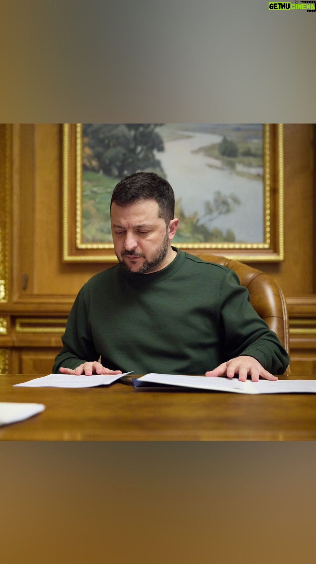 Volodymyr Zelenskyy Instagram - Today, I held a meeting on the European direction β our relations with the European Union, the tasks for this year, integration in general, and specifically on relations with our neighbors in the European Union. Our priority is clear: all existing agreements must be implemented, and every word that is spoken must be put into practice. This is exactly the approach Ukraine is taking on the European direction. And it is thanks to this that we have already achieved historic results. This year should be a time of real negotiations on accession. We can start as early as spring and take the first negotiating steps. This year should also be a time of maximum pragmatism in relations with our neighbors. Everyone sees that Russia is not going to stop. They in Moscow want an arms race and new waves of destabilization. All of us in Europe need to realize this clearly. If the freedom of one falls, the freedom of all the others will not withstand either. This is the reality. We have to defend ourselves. And we can defend ourselves. We must achieve our common goals. πΊπ¦πΊπ¦πΊπ¦