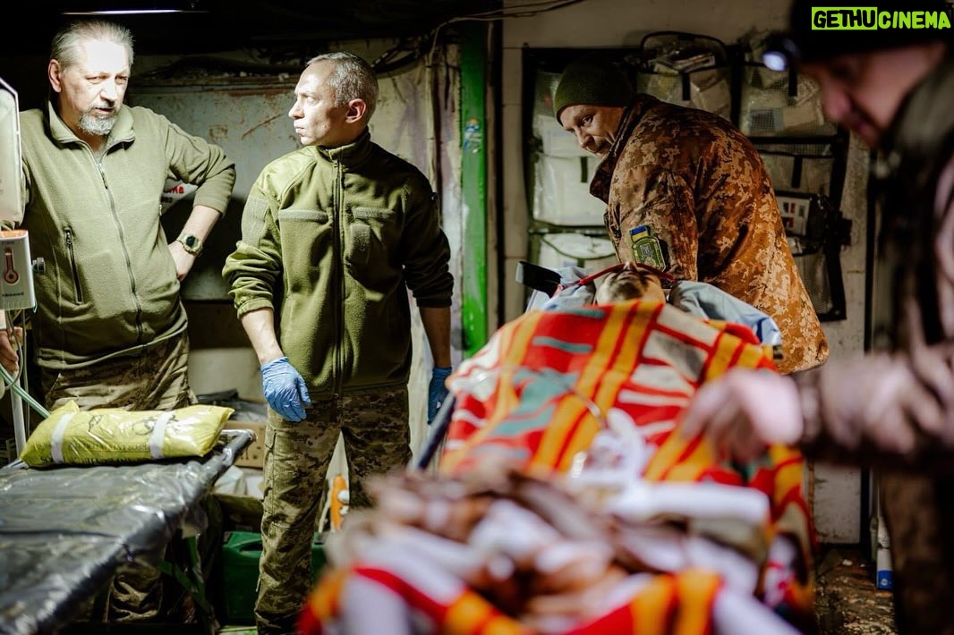 Volodymyr Zelenskyy Instagram - Людяність, самовідданість, праця заради життя інших – це все про наших людей, про наших медиків. Дякую лікарям, медичним братам і медичним сестрам, усім нашим бойовим медикам, усім волонтерам, які з 2014 року та з 24 лютого завжди поряд з нашими воїнами та завжди допомагають рятувати життя. ____ Humanity, selflessness, and work for the lives of others are all about our people, about our medical professionals. I thank doctors, nurses, all our combat medics, all volunteers who have been by our soldiers‘ side since 2014 and since February 24, always helping to save lives. Photo by: Alex Babenko, the 47th Separate Mechanized Brigade, Finbarr O’Reilly, Yevheniy Zavhorodniy, the 53rd Separate Mechanized Brigade, and the 66th Separate Mechanized Brigade.