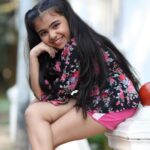 Vriddhi Vishal Instagram - ❤️❤️❤️ 📸 @vishal_kannan03 Makeover @gayathri_vishal03 #vriddhi #vriddhivishal #childartist #❤️ #dancingfamily