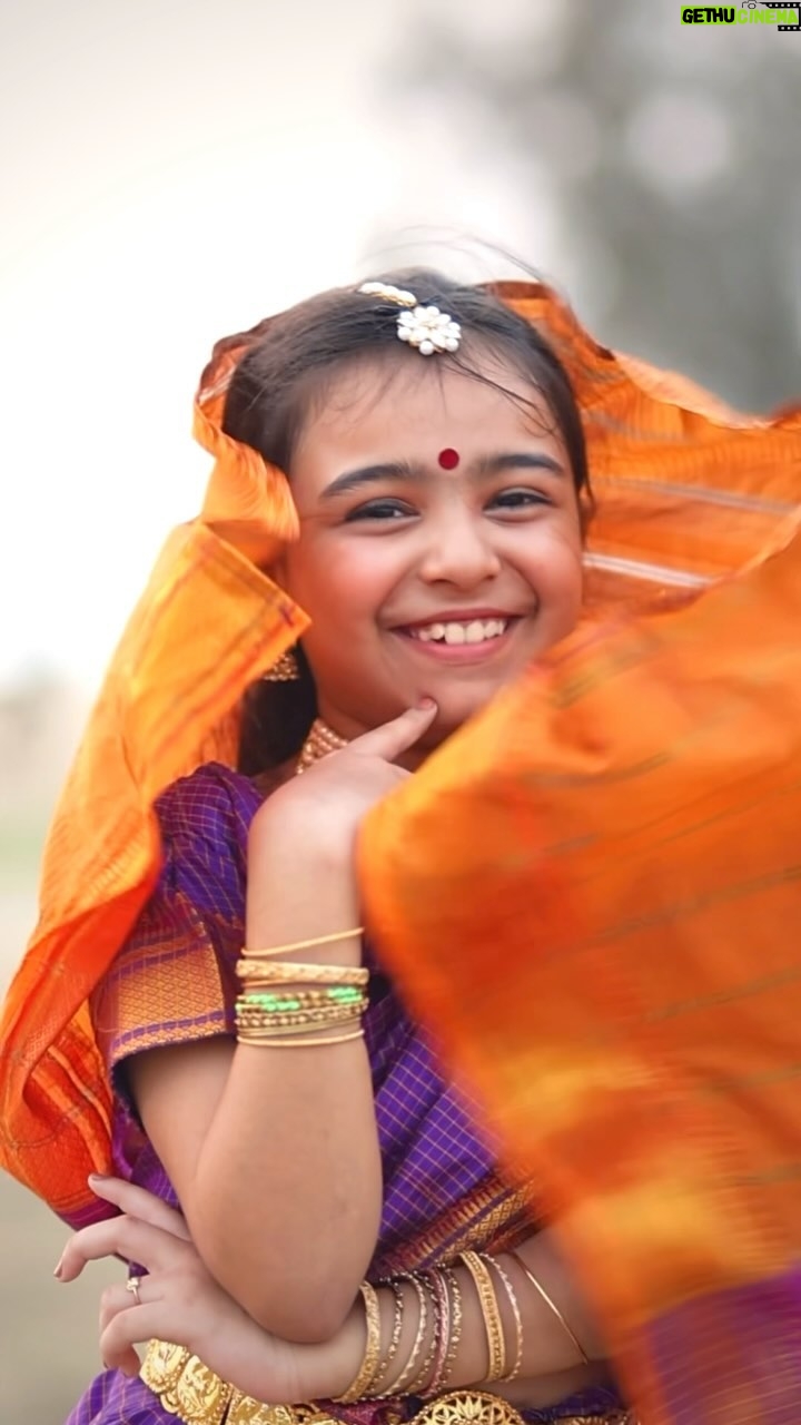 Vriddhi Vishal Instagram - @vayasethrayayi malayalam movie song ❤️ #vayasethrayayimuppathi hashtag Mentions @prasant_murali @_remya.suresh_ @chithra_nair_official @pradeepvbalan @shiju.narayan.92 @gibranshameer @sarigakalabhavan @sanfeerk @achu___alakans