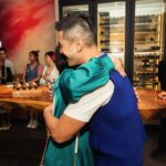 Vuthithorn Milintachinda Instagram - พบกับฝน ผู้กำกับหนัง "Wish" ที่สร้างประวัติศาสตร์! ฝน, เด็กไทยผู้มีความฝันและทำให้ฝันนั้นเป็นจริง! เขาไม่เพียงแค่นำเสนอเรื่องราวที่น่าตื่นเต้นใน "Wish" เท่านั้น แต่ยังทำให้ฝันของเขาเป็นจริงด้วยการเป็นผู้กำกับไทยคนแรกสำหรับภาพยนตร์ Disney! "Wish" ไม่เพียงแต่เป็นหนังที่เต็มไปด้วยความสร้างสรรค์และแรงบันดาลใจ แต่ยังเป็นตัวอย่างที่ยอดเยี่ยมของความสำเร็จที่ไร้ขีดจำกัด และเป็นแรงบันดาลใจให้กับทุกคนที่มีความฝัน มาสนับสนุนฝันของฝนและสัมผัสประสบการณ์ที่ไม่เหมือนใครใน "Wish" ที่โรงภาพยนตร์กันนะทุกคน @fawnv #Wish #Disney