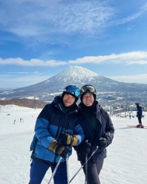 Vuthithorn Milintachinda Instagram - มุ้งมิ้งออนเดอะเมาน์เท่น 
Ski day with @woodytalk 🥰🥰