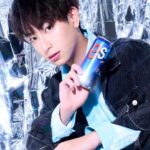 Wachirawit Ruangwiwat Instagram – ดับความ Hot ☀ ด้วยความ Awesome ของ #estCola สูตรใหม่! รสชาติโคล่าจัดเต็ม อร่อย ซ่าถึงใจ มาพร้อมดีไซน์โฉมใหม่ Glitter วิบวับ Awesome โดนใจชิม่อนสุดๆ💙✨
 
มาระเบิดความซ่า⚡กับเอส โคล่าได้แล้ววันนี้
แค่ลองเปิด ความ Awesome ก็เกิดแล้ว!

เอส โคล่า ฝากชวนทุกคนมาเติมความ Awesome ได้แล้ววันนี้ ดื่มแล้ว Scan QR Code ข้างกระป๋องมาบอกด้วยนะว่า Awesome or Not !?

#estColaBorntobeAwesome�#เอสโคล่าเกิดมาซ่ากล้าเป็นตัวเอง