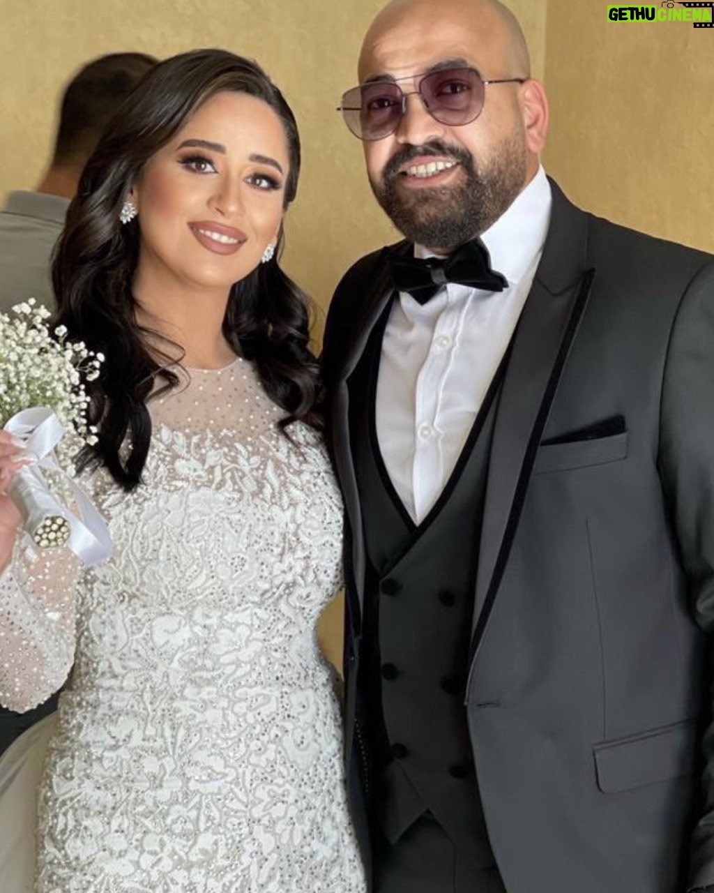 Wafaa Amer Instagram - الحلوة باكينام بنت صديقي و استاذي المرحوم صلاح رشوان اتجوزت عقبال شاهندة مبرووووك يا مصطفي خدت ست البنات