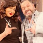Wafaa Amer Instagram - شكرا اوربت شكرا إدوارد فنان رائع و إنسان أروع انا انبسط جدا شكرا نانسي المذيعة القمر و انتظروا مقلب وفاء في عمر فوزي