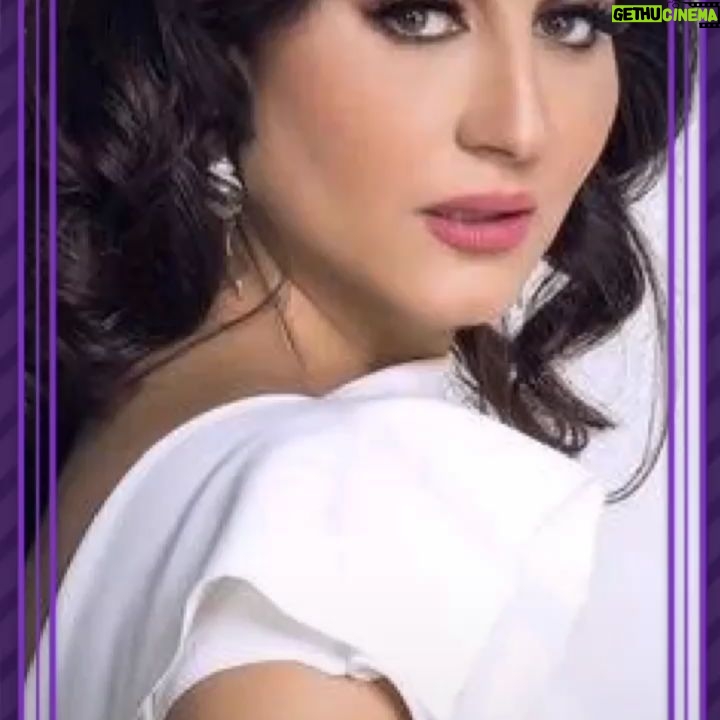 Wafaa Amer Instagram - عيد اضحى سعيد على مصر وكل الدول العربية ... كل عام وانتم بخير،🌹🌹🌹 وفاء عامر