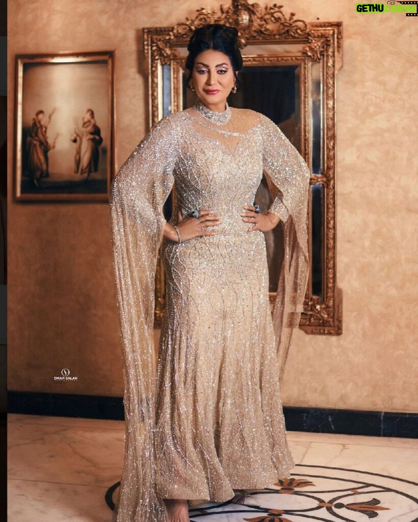 Wafaa Amer Instagram - "Radiating royalty and elegance, our queenly muse graces us with her captivating presence in this stunning photo shoot" 🤍👑 Photographer : @omarsalah_photography Dres By @nadakeratin @barbiebeautyandclinic @@basma selem