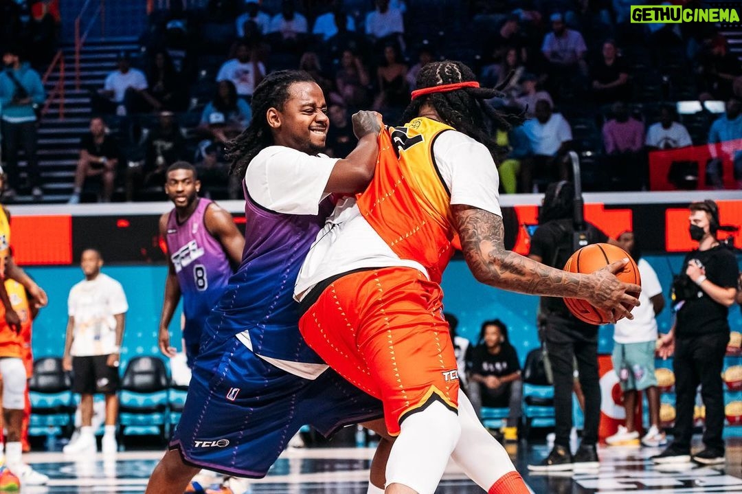 Waka Flocka Flame Instagram - @babyfaceray Said this was a offensive foul 🤣.. what’s a good caption???