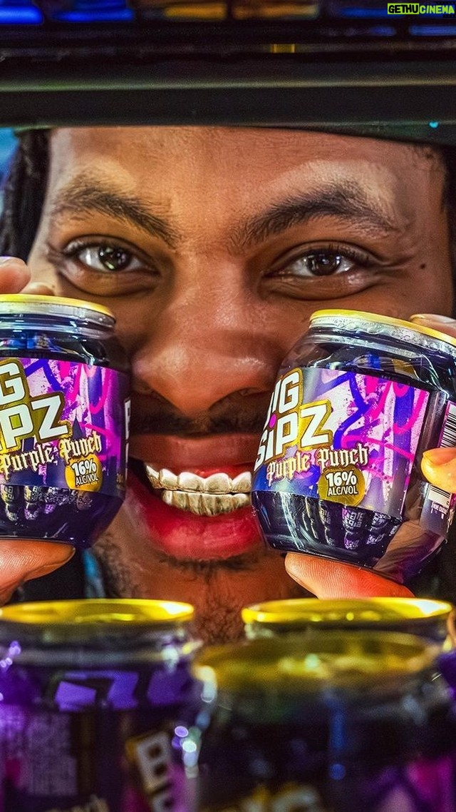 Waka Flocka Flame Instagram - I partnered up with Big Sipz to bring you my new flavor “Purple Punch” … 16% alcohol….16000% 🔥⚡️🍇 🧃in a🥤… this can will have you Flocaks all night lol 💯… #flockaguarantees Available NOW… hit bigsipz.com to find a spot to pick it up near you… #BigSipz #PurplePunch #flockaflavor #ad