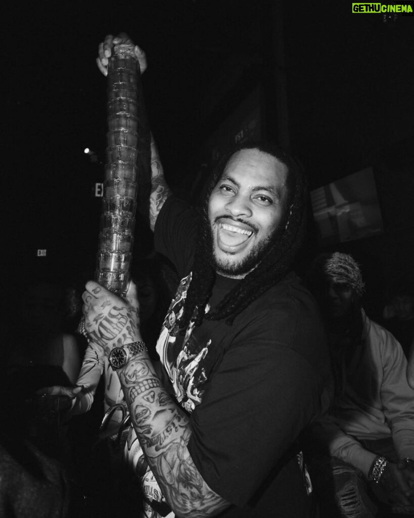 Waka Flocka Flame Instagram - Too many people in the world get caught up judging trees and not the forest… I’m just misunderstood at times… but knowing that it’s vital to remain you and staying 100it thru verbal and physical abuse…. You could do it!!! You could be it.. Don’t ever fucking for get it!!!