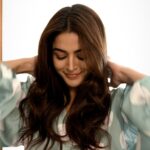 Wamiqa Gabbi Instagram - My must-have for frizz-free hair is from @lovebeautyandplanet_in ’s Argan Oil & Lavender Shampoo and Conditioner💜💜 Enriched with 100% organic Argan Oil and Lavender, my hair stays smooth, frizz-free and smells amazinggg all day! #Ad #LoveBeautyAndPlanet #haircare #frizzfreehair #nofrizzyhair