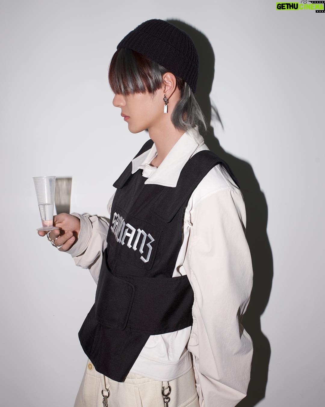 Wang Yibo Instagram - Apr. photography @photographyliang fashion director @chanliming