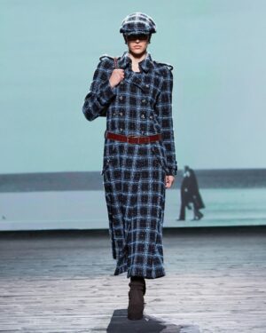 Wang Yi Bo Instagram - New CHANEL Fall-Winter 2024/25 Ready-to-Wear collection imagined by Virginie Viard, the allure in Deauville. 
#CHANELFallWinter #CHANELShow