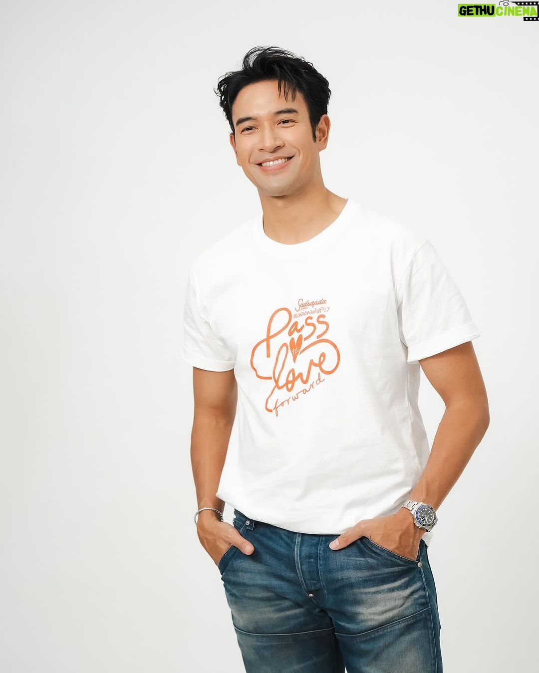 Warintorn Panhakarn Instagram - DO ALL THING! WITH LOVE. ❤️ 📍ร่วมประมูลได้ที่ : https://sudsapda.com/konlor-17| 📍ระยะเวลาประมูล : 26 ก.พ (12.00 น.) ถึง 8 มี.ค. 67 (12.00 น.) มาทำความดีด้วยหัวใจ ส่งผ่านด้วยความรักกับ 20 คนหล่อขอทำดีปี 17 กัน รายได้ส่วนหนึ่งสมทบเข้าโครงการสุดสัปดาห์คนหล่อขอทำดี เพื่อสมทบมอบให้มูลนิธิเด็ก #SudsapdaxKonlor #สุดสัปดาห์คนหล่อขอทำดี #คนหล่อขอทำดี ปี17 #SUDSAPDAKONLOR