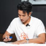 Warintorn Panhakarn Instagram - DO ALL THING! WITH LOVE. ❤️ 📍ร่วมประมูลได้ที่ : https://sudsapda.com/konlor-17| 📍ระยะเวลาประมูล : 26 ก.พ (12.00 น.) ถึง 8 มี.ค. 67 (12.00 น.) มาทำความดีด้วยหัวใจ ส่งผ่านด้วยความรักกับ 20 คนหล่อขอทำดีปี 17 กัน รายได้ส่วนหนึ่งสมทบเข้าโครงการสุดสัปดาห์คนหล่อขอทำดี เพื่อสมทบมอบให้มูลนิธิเด็ก #SudsapdaxKonlor #สุดสัปดาห์คนหล่อขอทำดี #คนหล่อขอทำดี ปี17 #SUDSAPDAKONLOR
