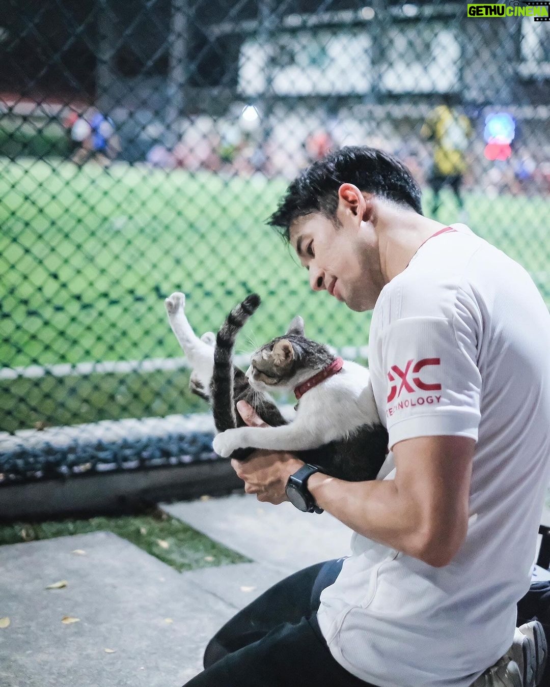 Warintorn Panhakarn Instagram - เห็นหน้าแค่ครึ่งเดียวยังรู้เลยว่า ………. 🥹