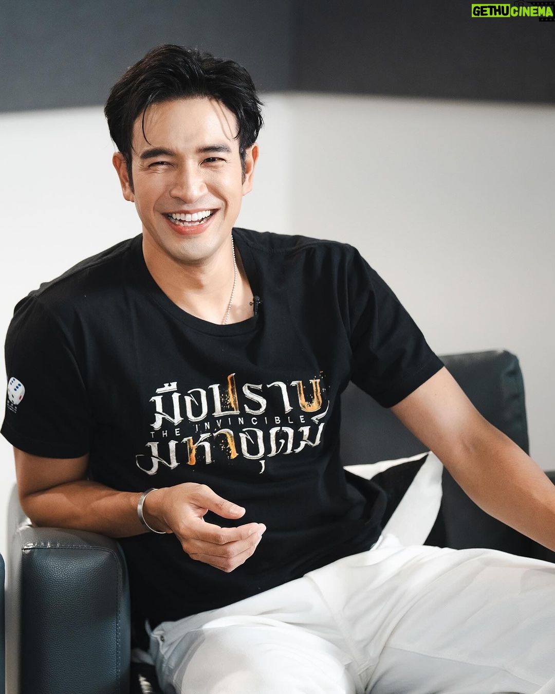 Warintorn Panhakarn Instagram - คืนสุดท้ายแล้ววววที่จะได้ใช้คาถามหาอุตม์ !! 🫶🏼 ขอบคุณทุกคนที่ติดตามและเป็นกำลังใจให้พวกเรามาตลอดนะครับ ไป ENDGAME ด้วยกันเถอะ !!! 😁💪🏼 #มือปราบมหาอุตม์ตอนจบ