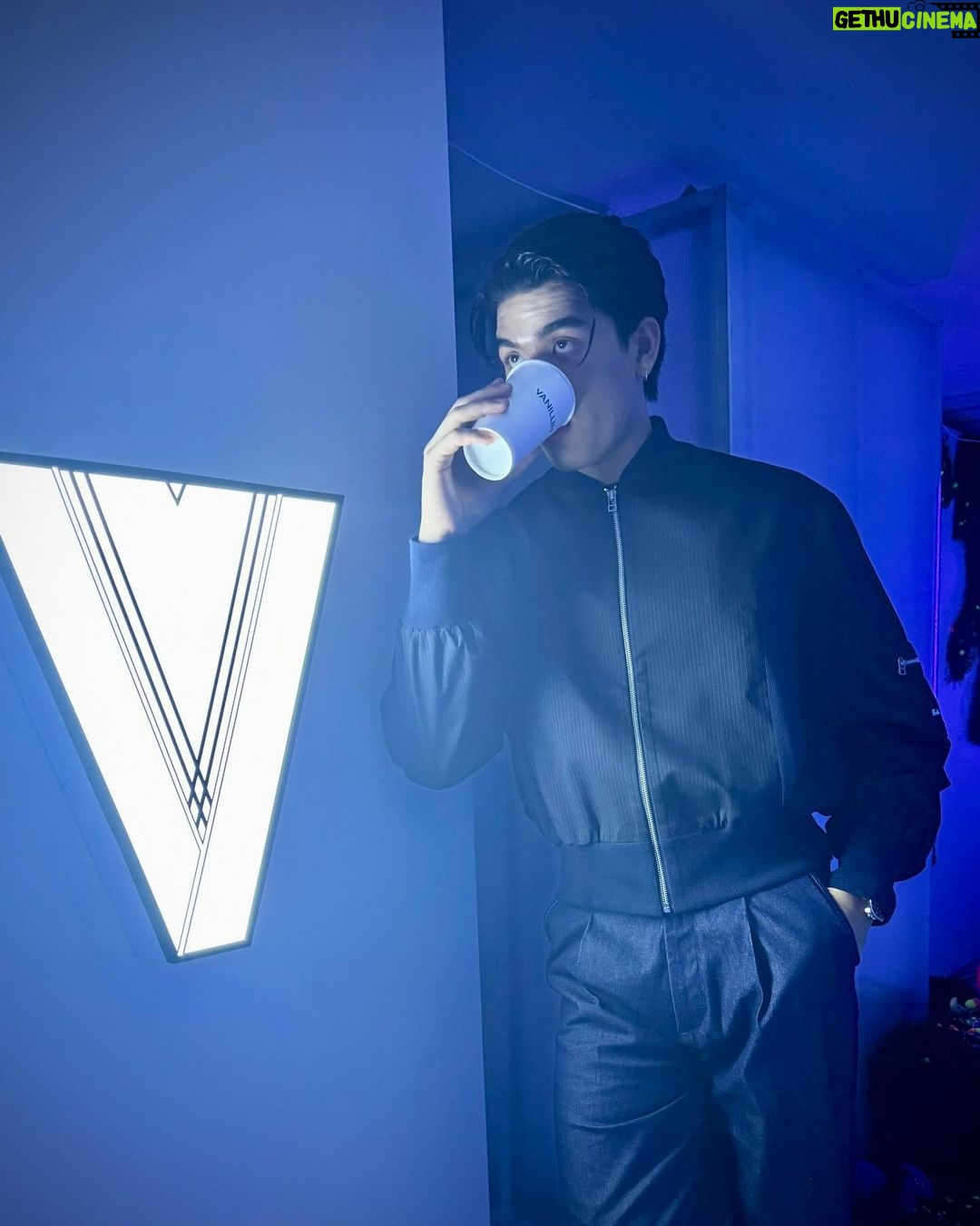 Way-ar Sangngern Instagram - V for Vanillin.