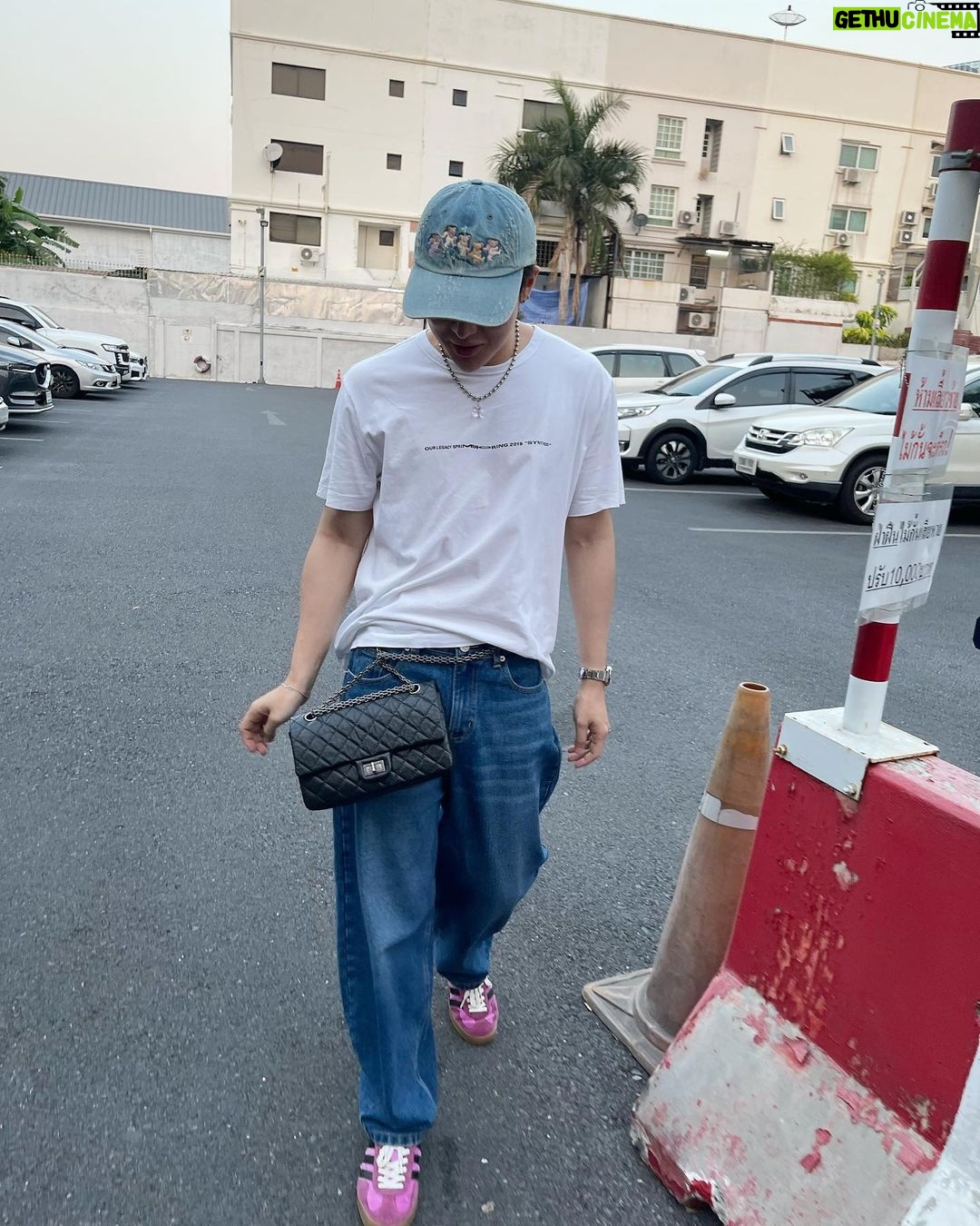 Weerayut Chansook Instagram - สวัสดีวันพุธ😎