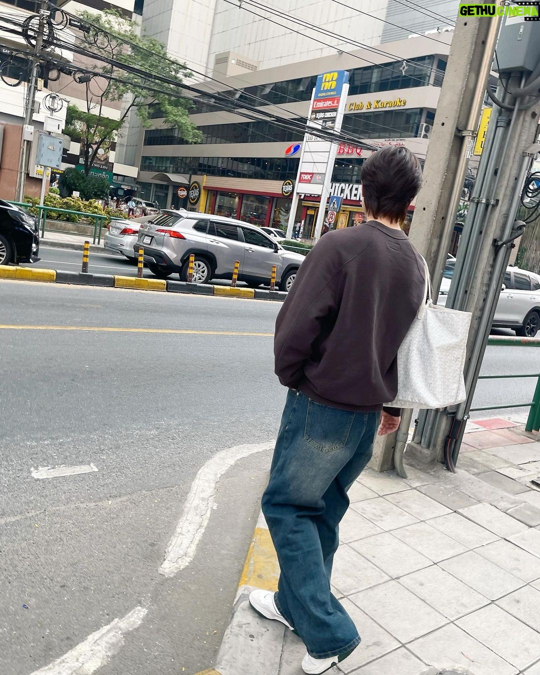 Weerayut Chansook Instagram - ยังไม่ได้ซองแดงเลยงับ🧧
