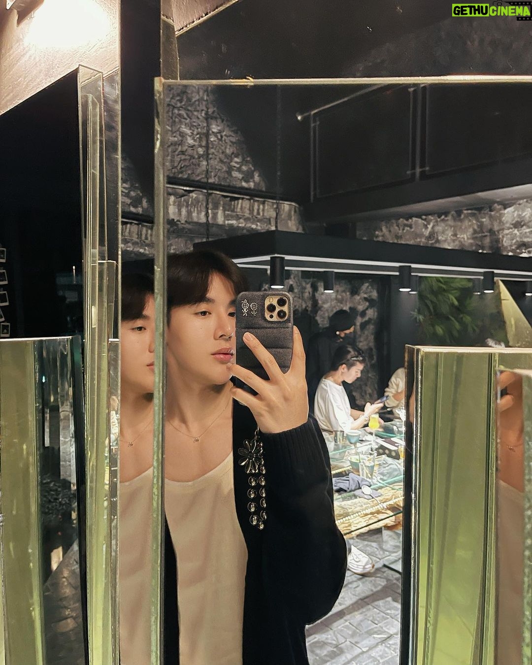 Weerayut Chansook Instagram - “Life Dump” @loin.cnx