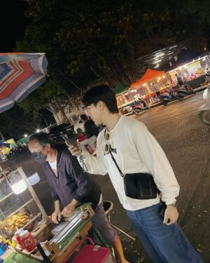 Weerayut Chansook Instagram - Enjoy Street Food with….. 🍳