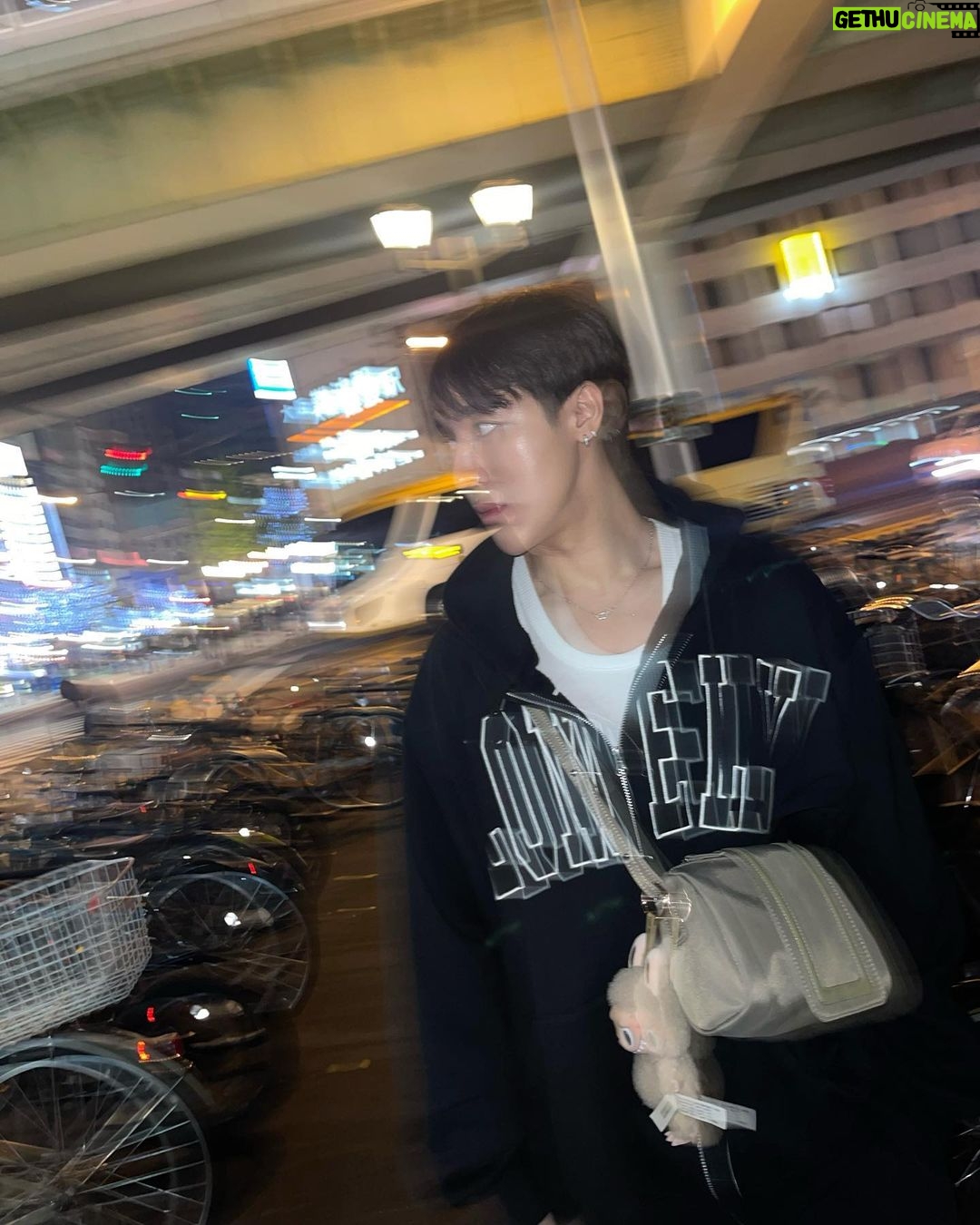 Weerayut Chansook Instagram - 🌠🌃🌌