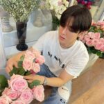 Weerayut Chansook Instagram – พนักงานพาร์ทไทม์ครับ 💐🌻