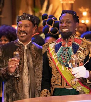 Wesley Snipes Instagram - Genuine Smiles 😁 did I mention how much fun we all had on set? 🤣Can I mention it again? 

Mad respect to my brother🙏🏿 #EddieMurphy

COMING 2 AMERICA streaming now on @amazonprimevideo 👑 @zamundaroyals 

#coming2america #comingtoamerica2 #comingtoamerica #zamundaroyals #zamunda #movieset #izzidoesit #generalizzi #goodlaughs