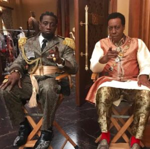 Wesley Snipes Instagram - Izzi & Semmi @arseniohall 🙌🏿👑 #MyBrother 

On the set of “Coming 2 America” which is OUT NOW on @amazonprimevideo @zamundaroyals 👑
.
.
.
#coming2america #comingtoamerica2 #arseniohall #wesleysnipes #izzidoesit #zamunda #daywalkerklique #eddiemurphy